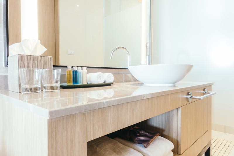 Sink & Cabinetry to Maximize Bathroom Space