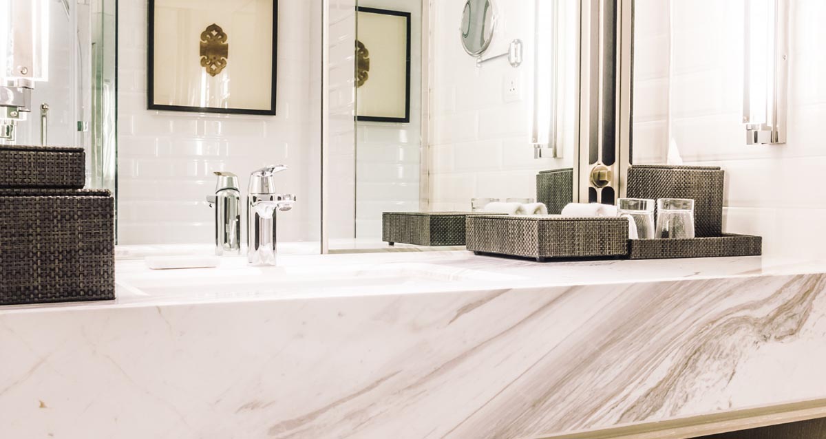 How to choose the right countertop for your bathroom remodel