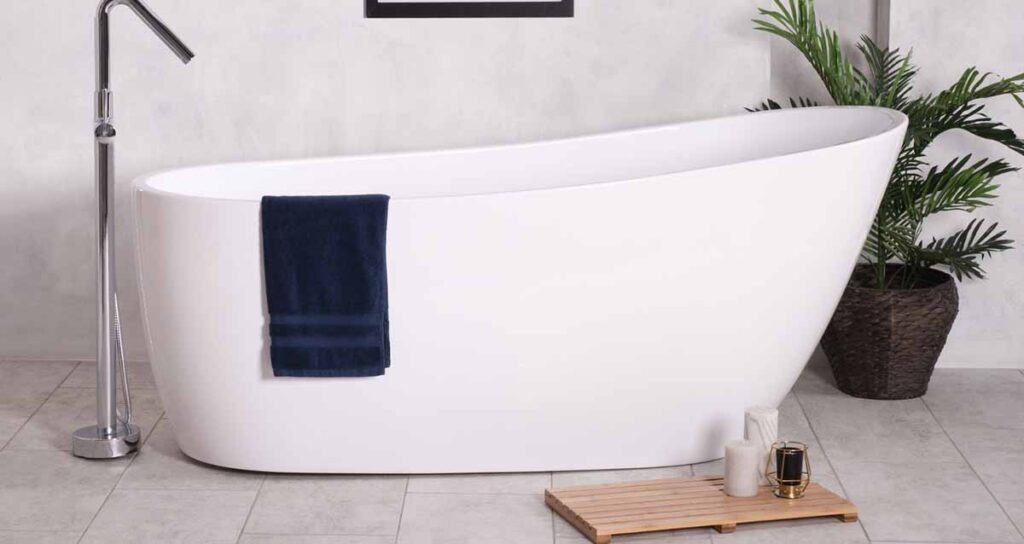 New White Tub for the Newly Remodeled Bathroom