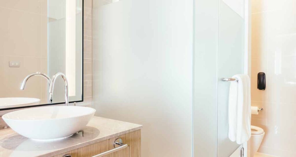 White design and layout bathroom